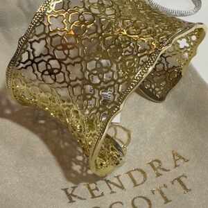 Kendra Scott - Candice Statement Cuff Bracelet in Vintage Gold
